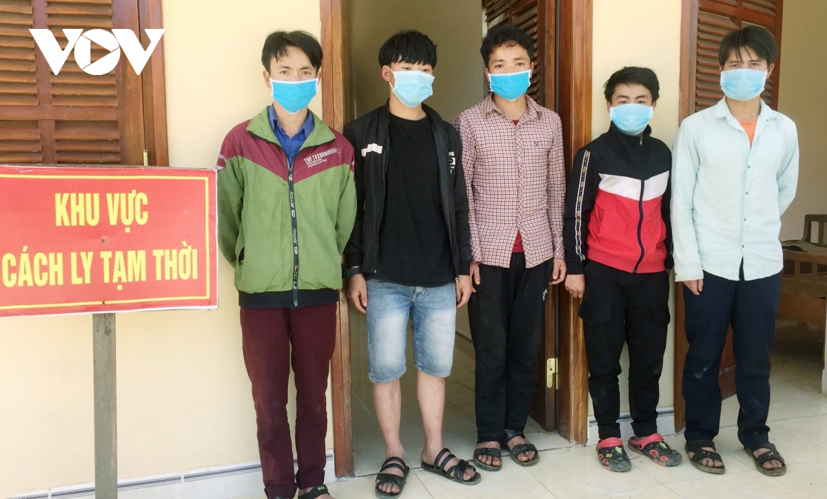 Phát hiện, bắt giữ 5 người nhập cảnh trái phép vào huyện Nam Giang, tỉnh Quảng Nam