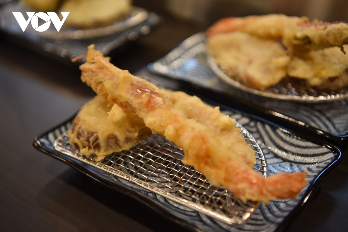 Tempura - món ăn đặc sắc của ẩm thực Nhật Bản tại Hà Nội