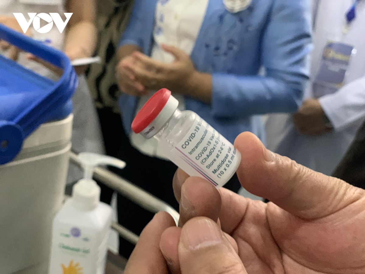 Hải Dương tiêm xong 130 liều vaccine COVID-19 trong ngày đầu tiên