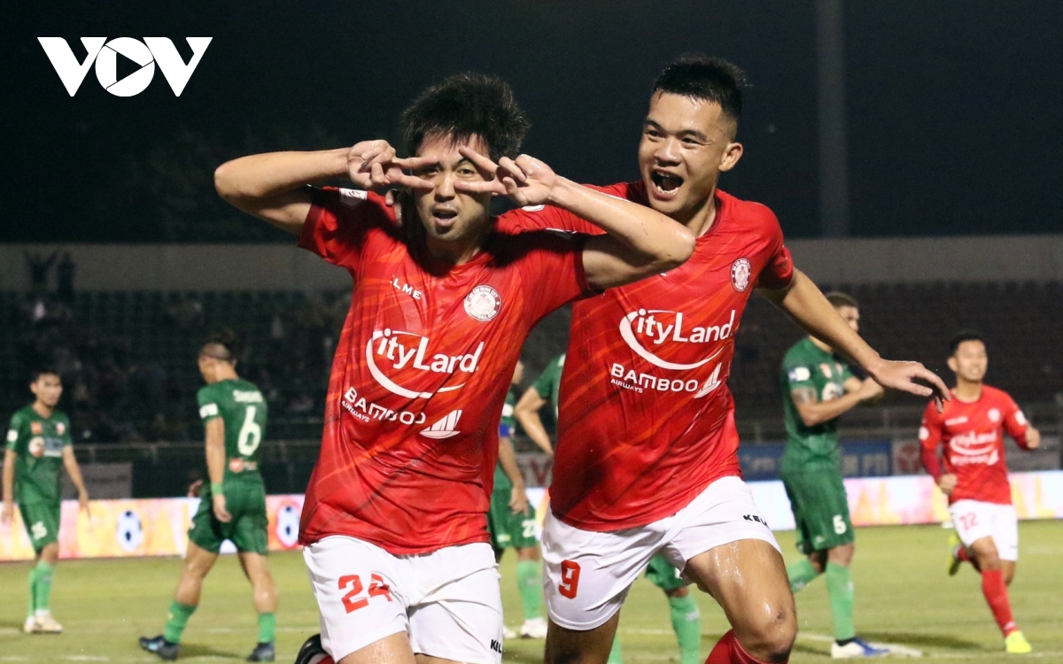 Sau vòng 4 V-League 2021: Nụ cười Lee Nguyễn và sự tiếc nuối của HAGL