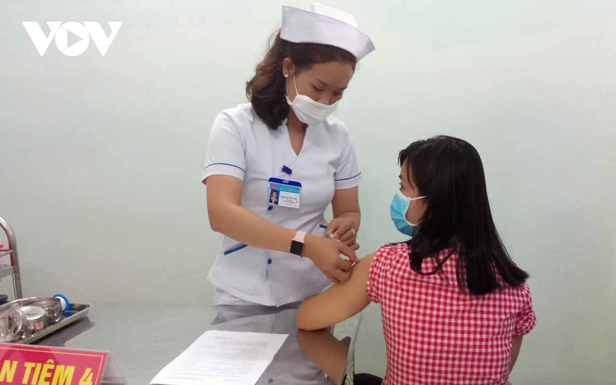 Kon Tum: Trên 7.300 người đã được tiêm vaccine mũi 1 phòng COVID-19