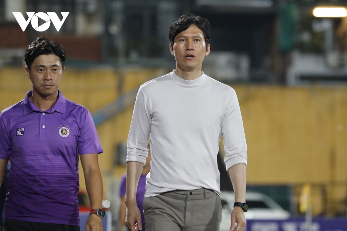 Ra mắt thất bại, HLV Park muốn đưa cầu thủ Hàn Quốc sang Hà Nội FC