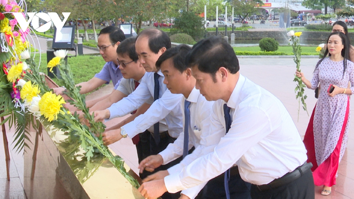 Kỷ niệm 114 năm ngày sinh Tổng Bí thư Lê Duẩn tại Quảng Trị