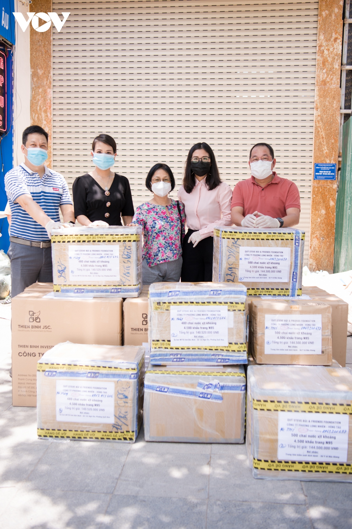 Cộng đồng góp vật tư y tế cho tuyến đầu Bắc Giang và Bắc Ninh chống Covid-19