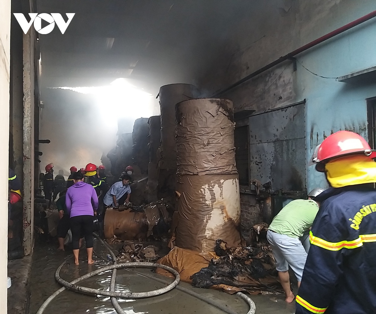 Đà Nẵng: Cháy ở công ty sản xuất bao bì KCN Hòa Cầm
