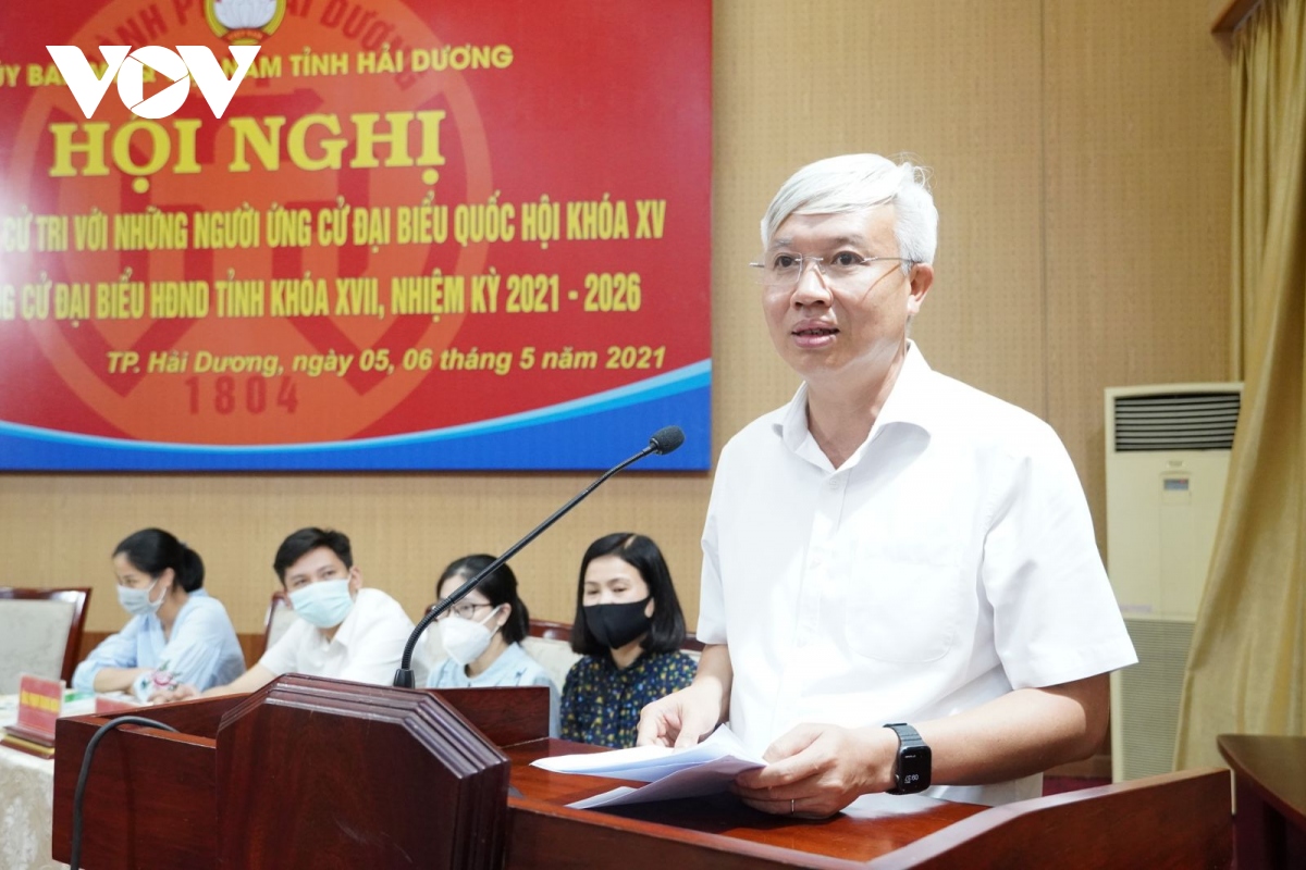 Ứng viên ĐBQH và đại biểu HĐND tỉnh Hải Dương tiếp xúc cử tri