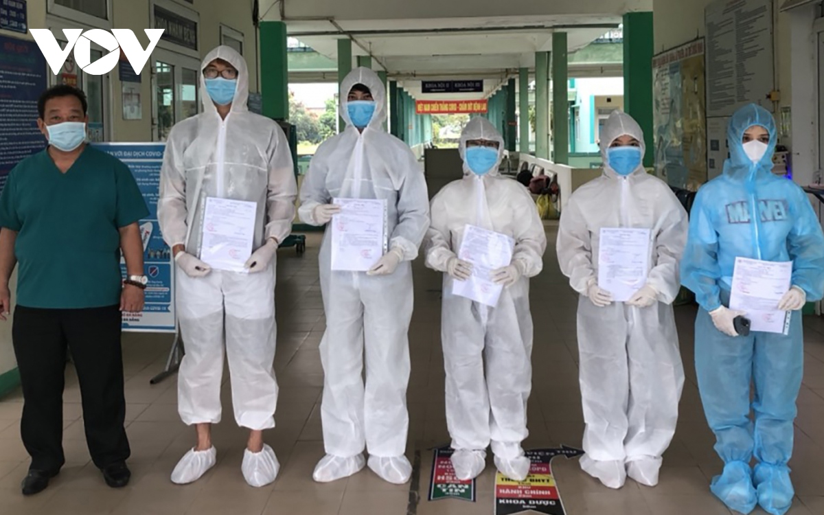 Bệnh viện Phổi Đà Nẵng công bố 5 người khỏi Covid-19