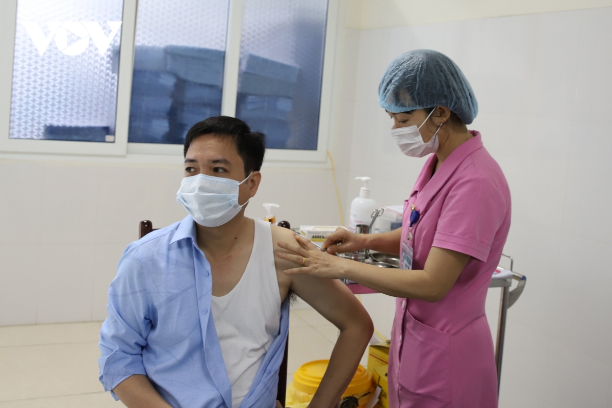 Trường hợp sốc phản vệ sau tiêm vaccine phòng Covid-19 ở Lào Cai đã xuất viện