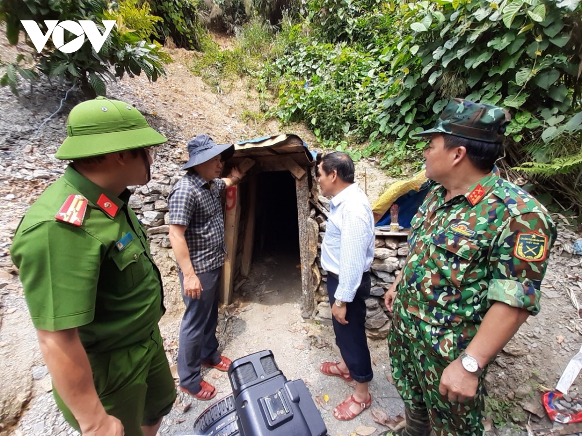 Quảng Nam chuẩn bị đánh sập các hầm vàng trong Vườn Quốc gia Sông Thanh