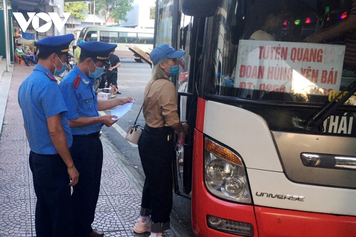  Lai Châu tiếp tục xử phạt và cấm hoạt động đối với nhiều phương tiện vận tải khách
