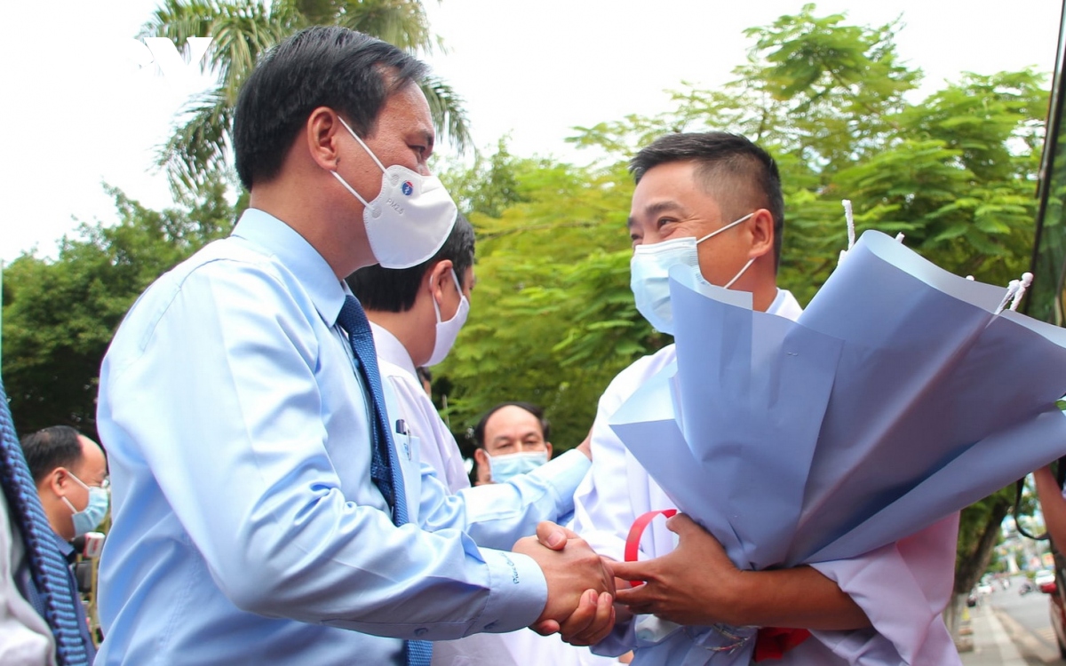 35 bác sĩ, nhân viên y tế Quảng Trị vào Bình Dương hỗ trợ phòng, chống dịch Covid-19