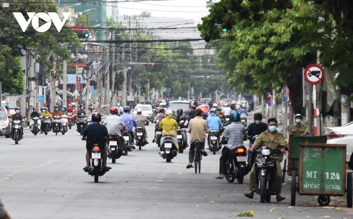 Phú Yên áp dụng Chỉ thị 16 nhưng nhiều người dân vẫn ra đường khi không cần thiết