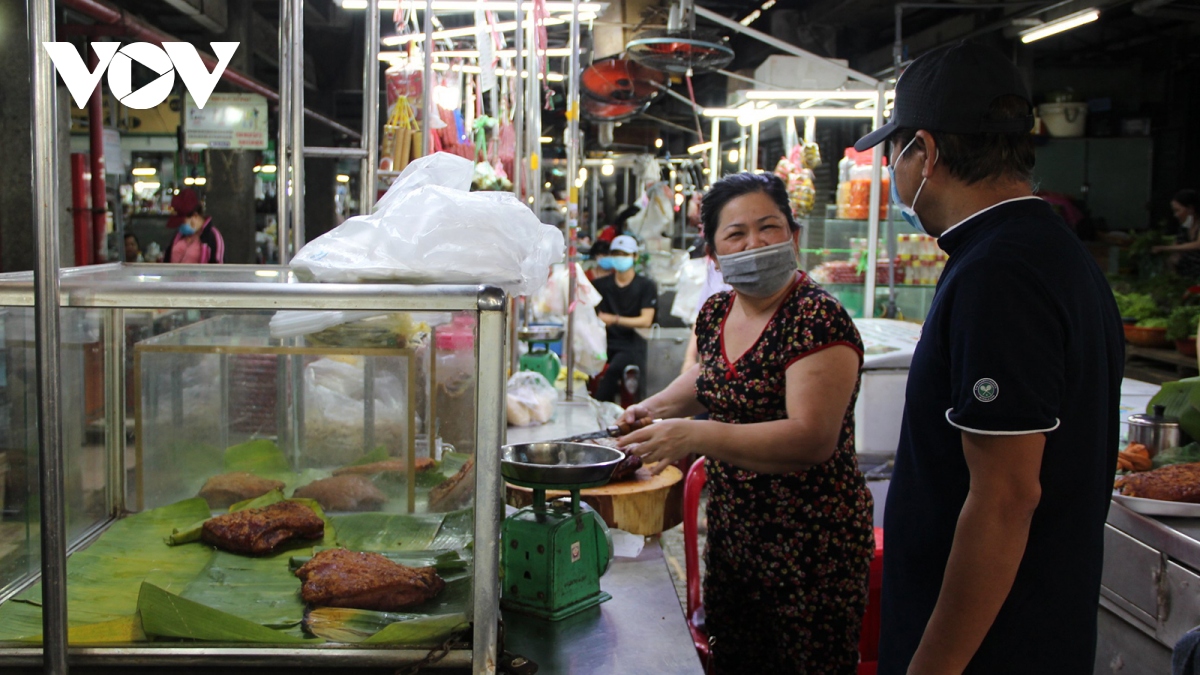 TP.HCM có 8 chợ truyền thống hoạt động trở lại sau thời gian đóng cửa