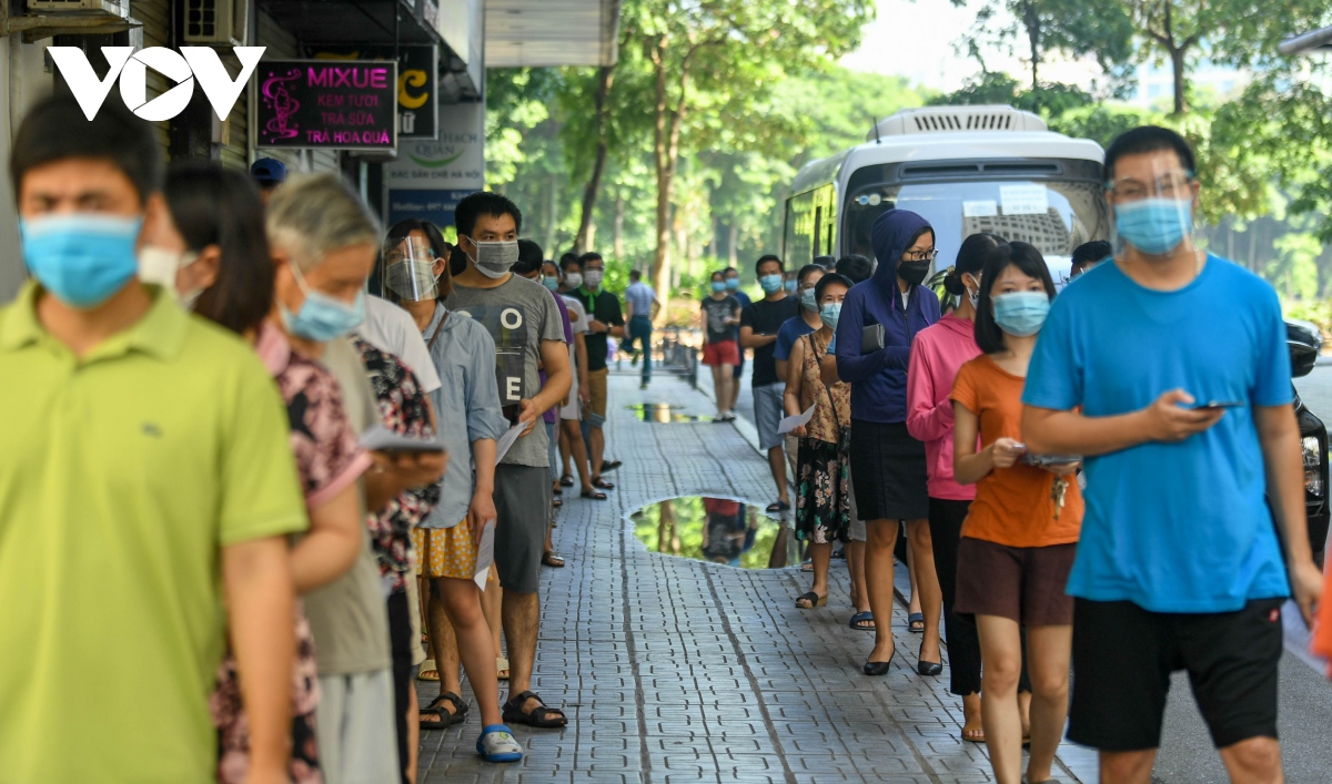 Hà Nội xét nghiệm diện rộng cho hơn 30.000 dân tại khu đô thị Linh Đàm