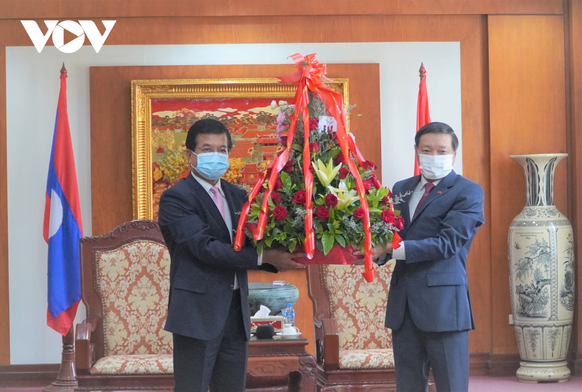 Lãnh đạo các bộ, ban, ngành của Lào chúc mừng 76 năm Quốc khánh Việt Nam