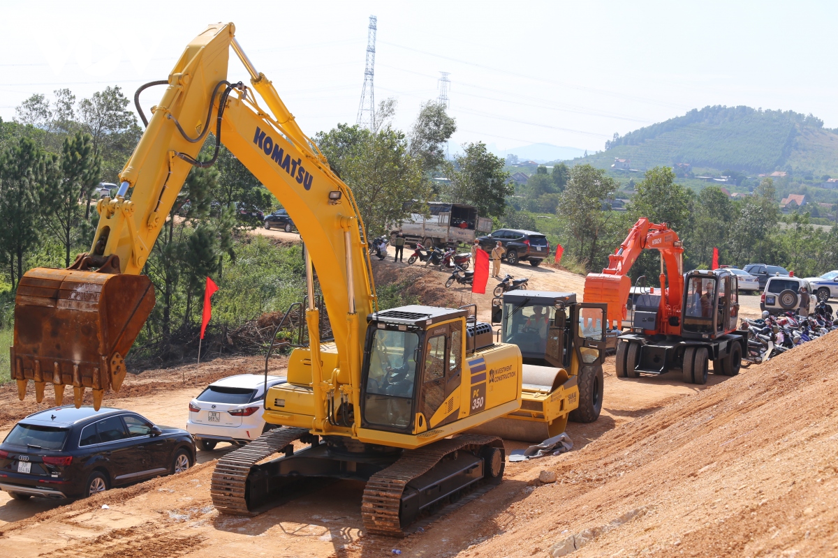 Quảng Ninh khởi công 2 dự án trọng điểm có vốn đầu tư trên 3.000 tỷ đồng