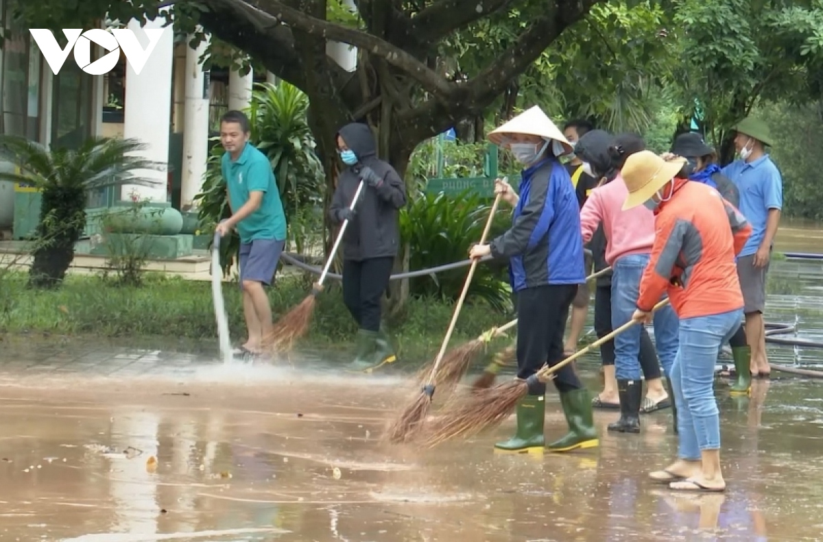 Quảng Bình khắc phục hậu quả mưa lũ, chuẩn bị ứng phó với đợt mưa lớn sắp tới