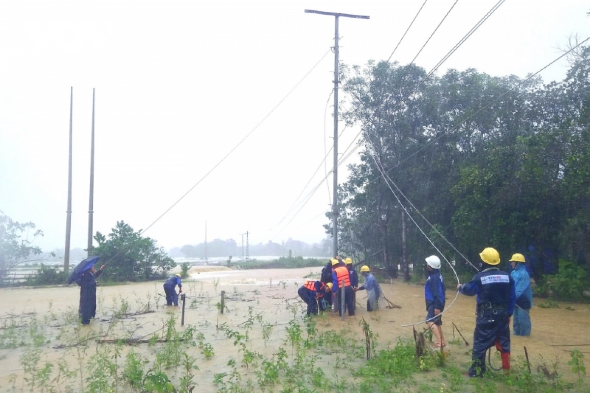Khu vực A Vao (Quảng Trị) và Tây Giang (Quảng Nam) chưa thể khắc phục mất điện sau mưa lũ