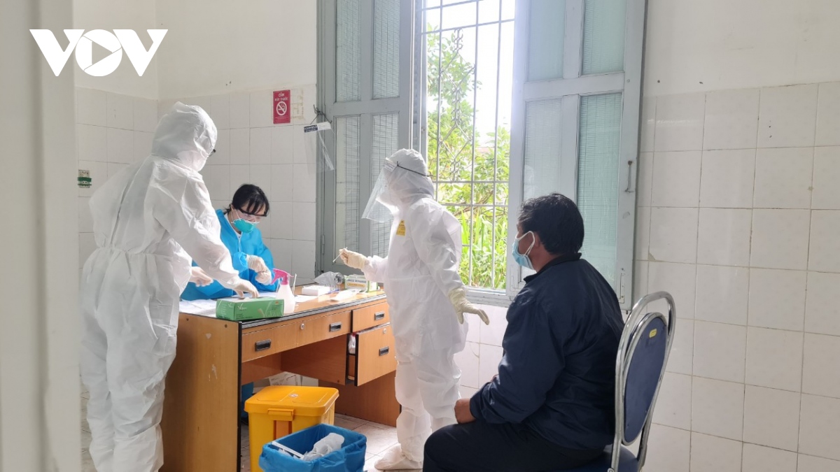 Lâm Đồng phát hiện thêm 2 nhân viên y tế mắc COVID-19
