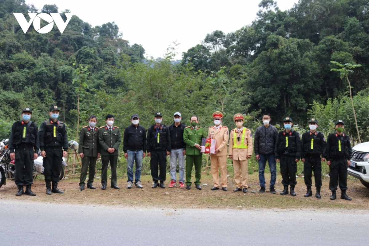 Điện Biên bắt giữ đối tượng vận chuyển trái phép hàng trăm viên ma túy tổng hợp