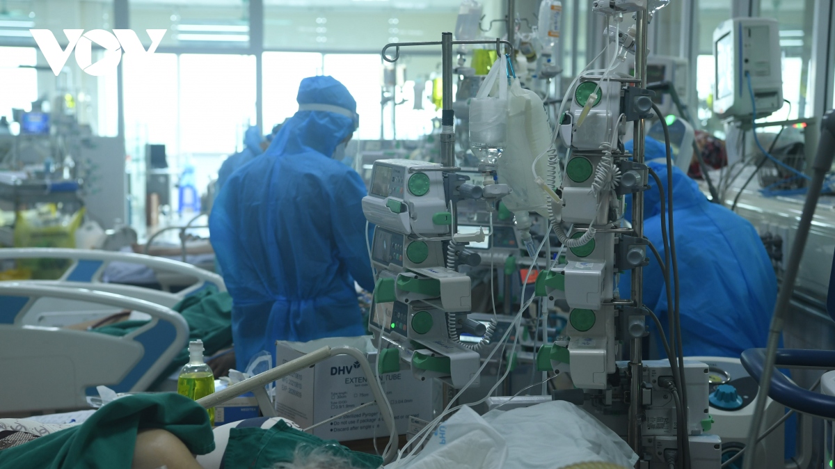 F0 tiếp tục tăng cao, Hà Nội được Bộ Y tế cấp phát khẩn 200.000 viên Molnupiravir