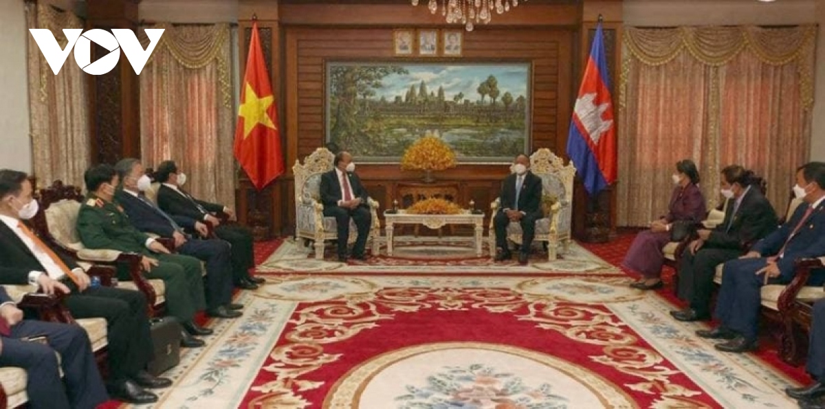 Chủ tịch nước Nguyễn Xuân Phúc hội kiến Chủ tịch Quốc hội Campuchia
