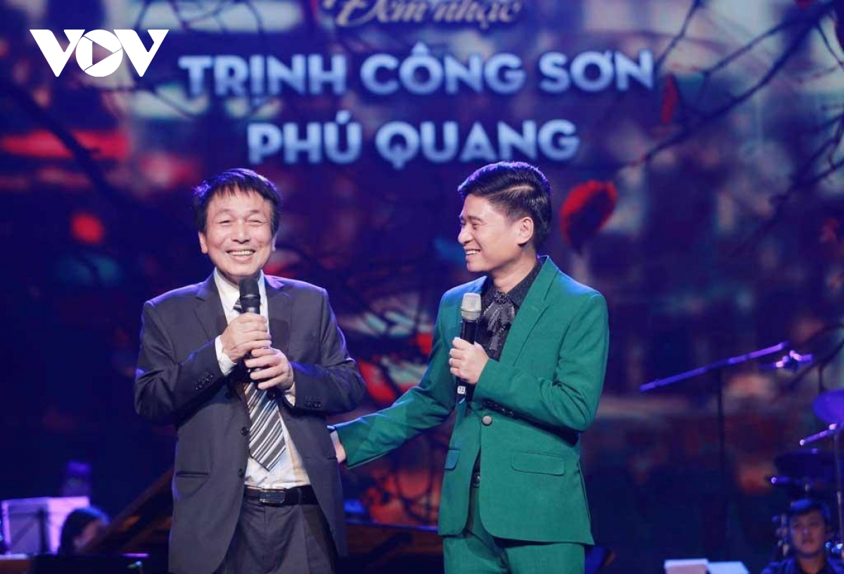 "Ai cũng hát được nhạc Phú Quang nhưng để hay thì khó..."