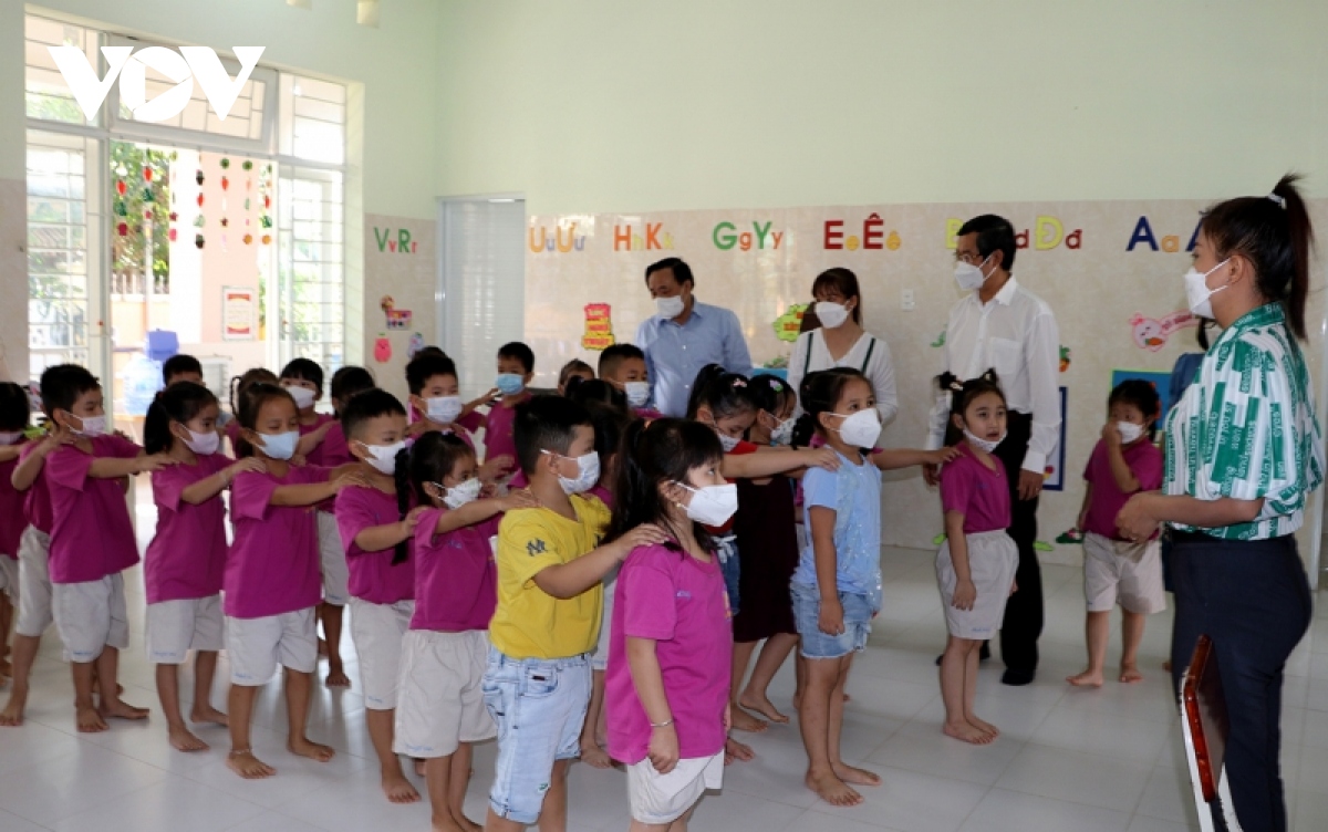 Tây Ninh vẫn còn gần 9.000 học sinh, trẻ mầm non chưa đến trường