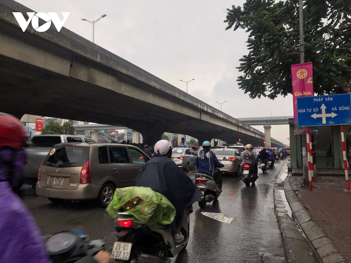 Giao thông nội đô Hà Nội "dễ thở" trong ngày cuối kỳ nghỉ Tết Nguyên đán