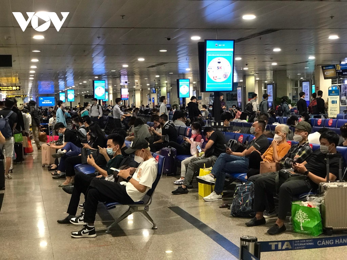Tăng cường hơn 250 chuyến bay đến Tân Sơn Nhất