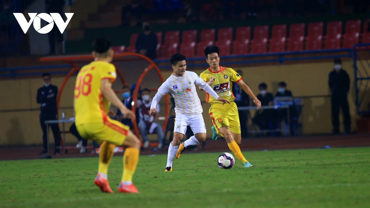"Guồng quay" bóng đá Việt Nam trở lại đầu tháng 4/2022