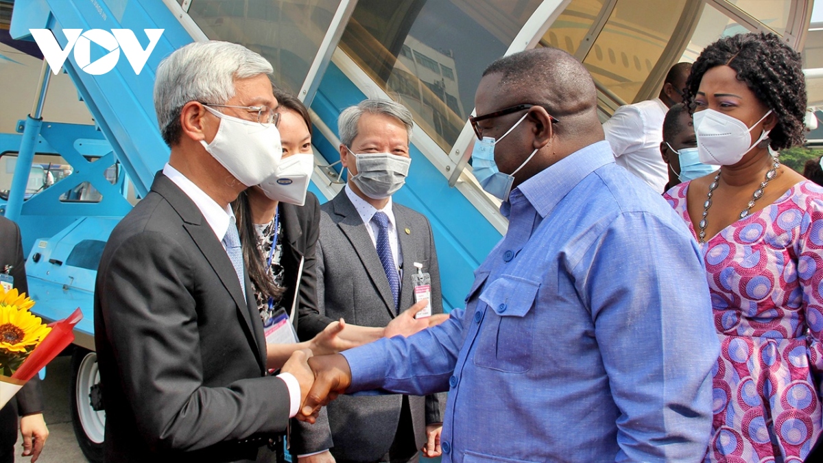 Tổng thống Sierra Leone - Julius Maada Bio đến TP.HCM
