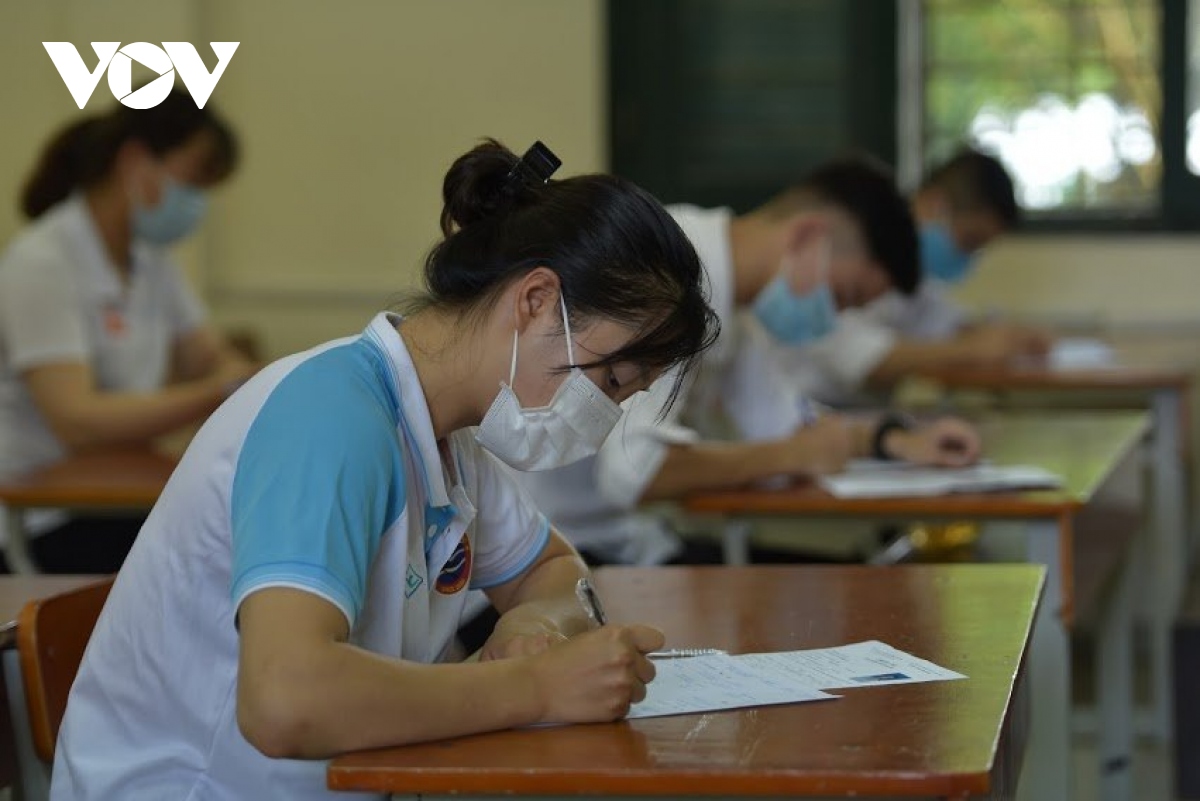 Các trường THCS tại Hà Nội khẩn trương ôn "nước rút" cho học sinh lớp 9 thi vào 10