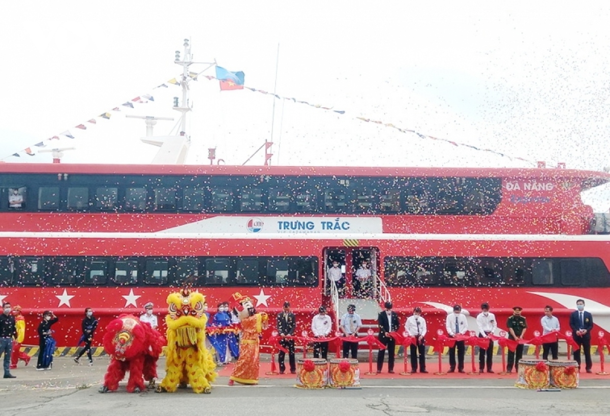 Khai trương tuyến vận tải thủy từ Đà Nẵng ra đảo Lý Sơn - Quảng Ngãi