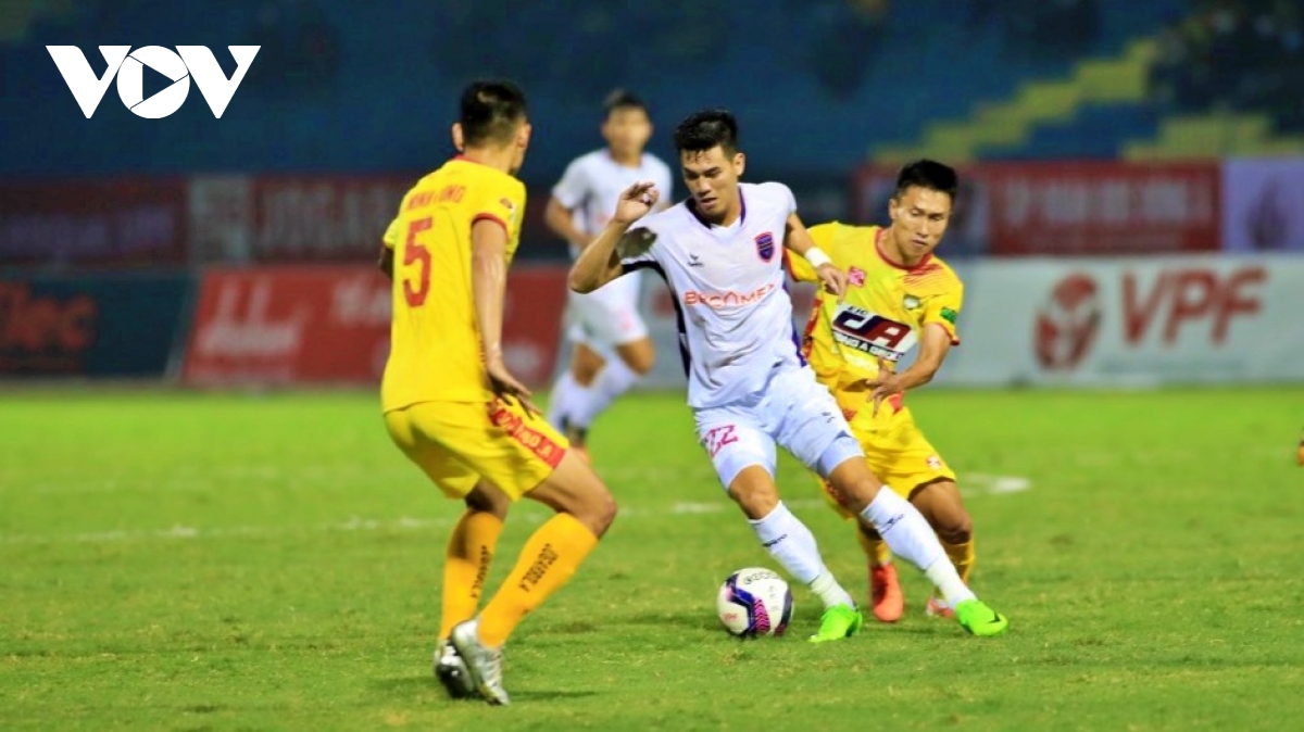 Vòng 2 V-League 2022: Tiến Linh tỏa sáng, Bình Dương “gieo sầu” cho Thanh Hóa