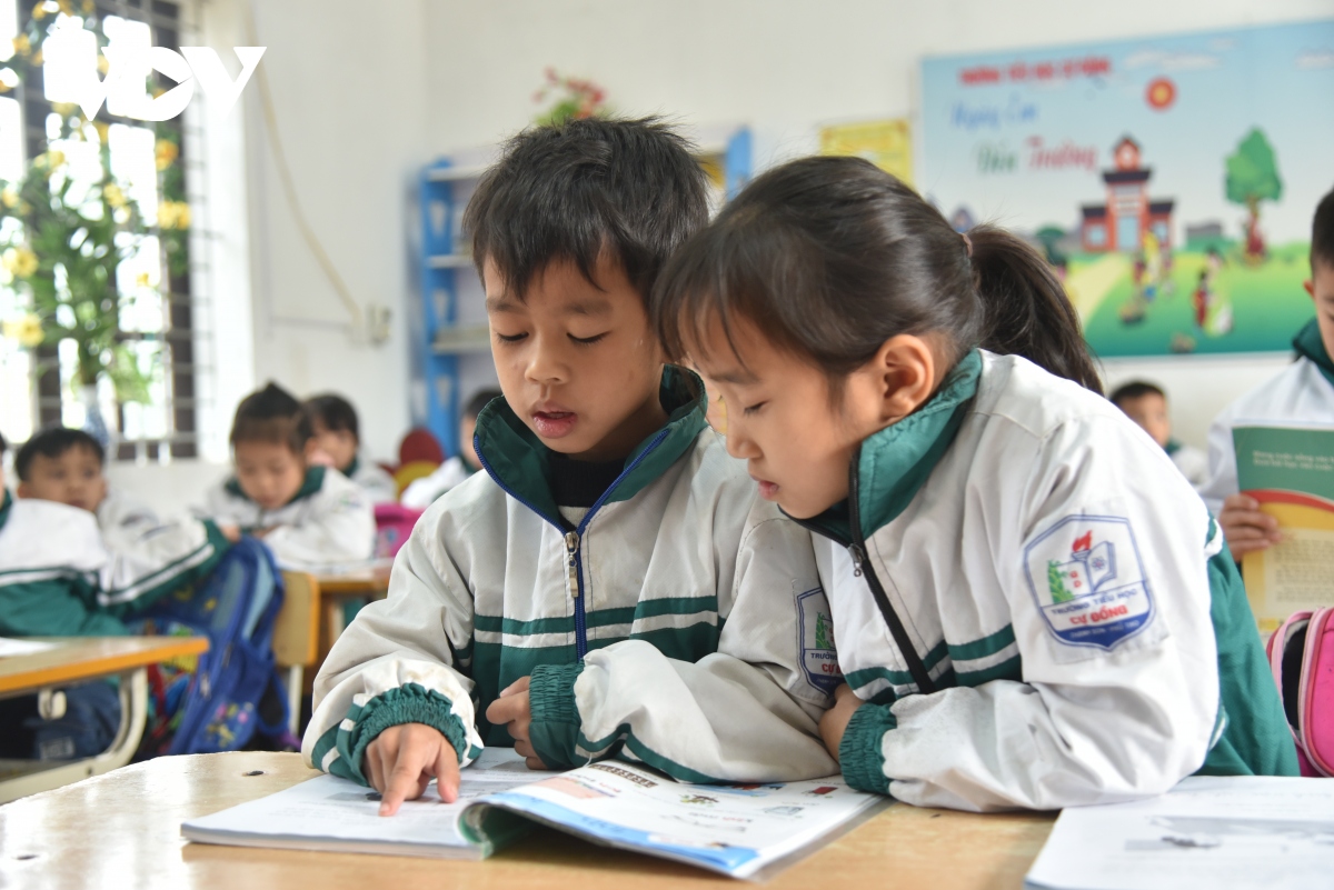Học sinh từ lớp 1 đến lớp 6 tại Hà Nội đi học trực tiếp từ ngày 6/4