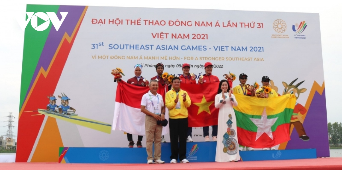 Các cô gái vàng của Rowing Việt Nam tỏa sáng tại SEA Games 31