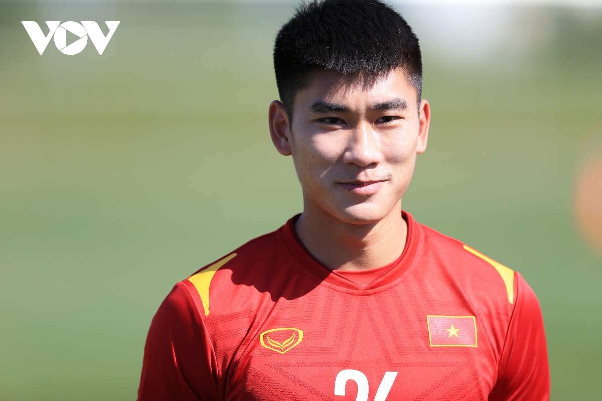 “Người hùng” Nhâm Mạnh Dũng thận trọng trước trận đấu với U23 Thái Lan