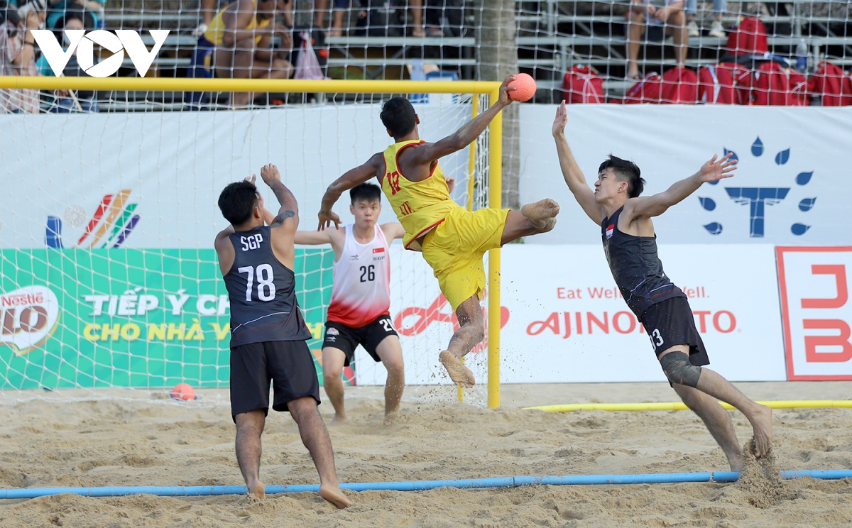 Thể thao Việt Nam khởi đầu SEA Games 31 bằng trận thắng ấn tượng của bóng ném bãi biển