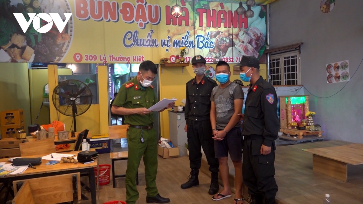 "Bẫy tín dụng đen" ở Quảng Nam: Sẵn sàng dùng súng để uy hiếp người vay