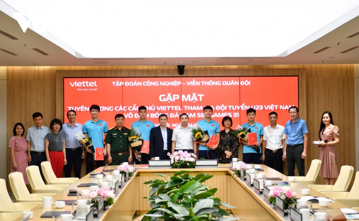 Hoàng Đức và người hùng U23 Việt Nam được Viettel FC trọng thưởng sau HCV SEA Games 31