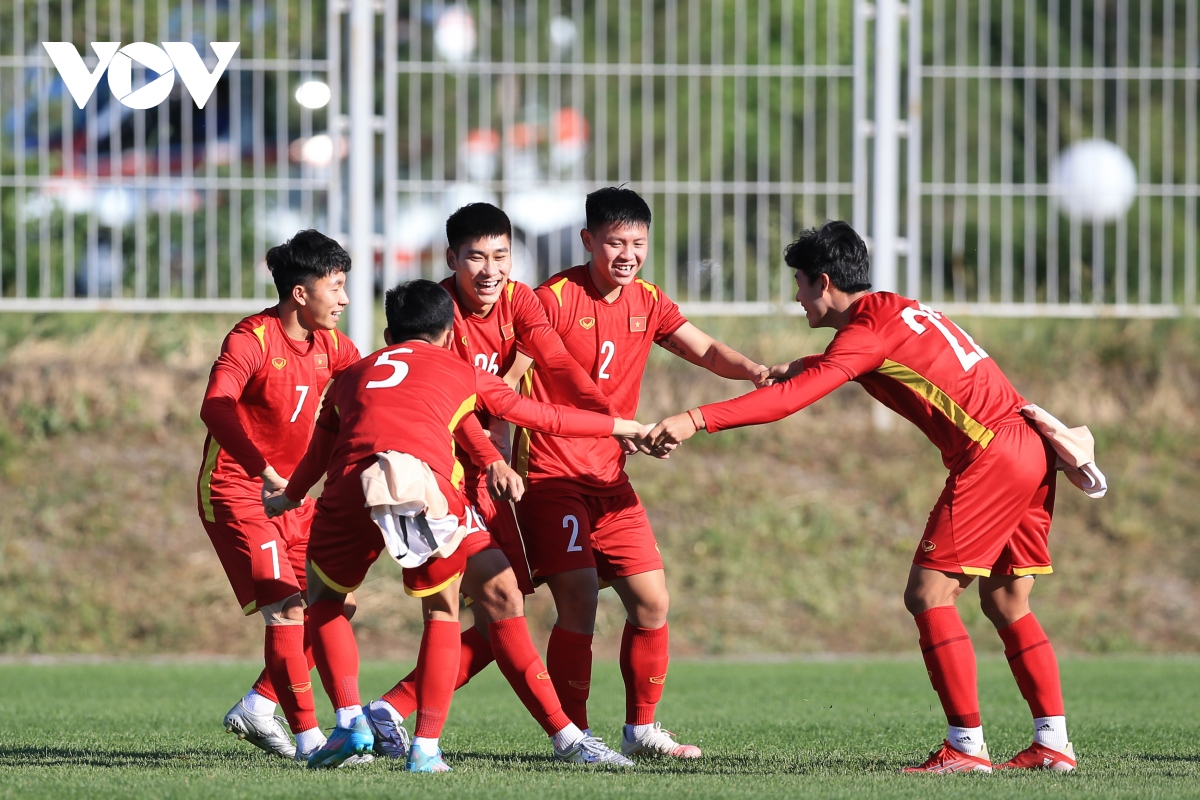 U23 Việt Nam trở lại sân tập trong sự tự tin cao độ, sẵn sàng gây bất ngờ trước Hàn Quốc