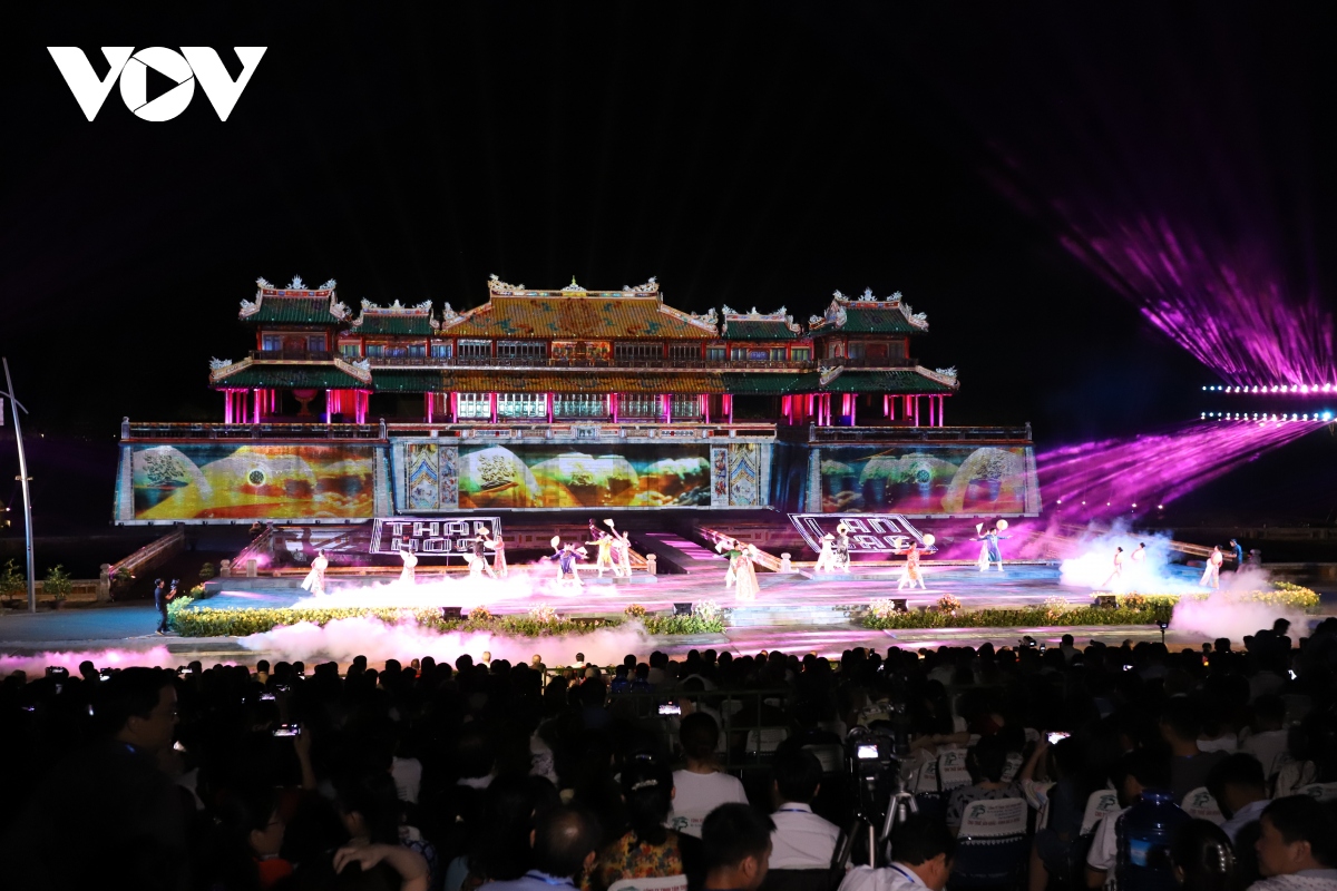 Ấn tượng đêm khai mạc Festival Huế 2022