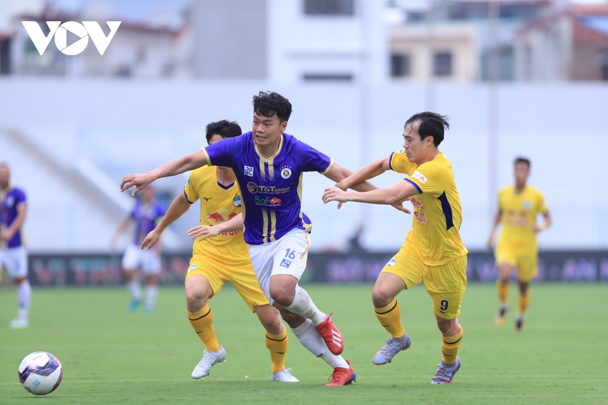 Hàng thủ thảm họa, HAGL thua tan nát trước Hà Nội FC ở Cúp Tứ hùng 2022