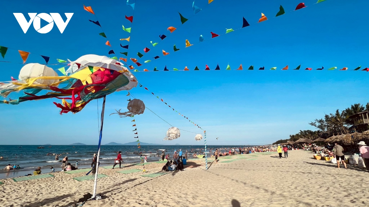 Khai mạc Festival biển “Hội An cảm xúc mùa hè”