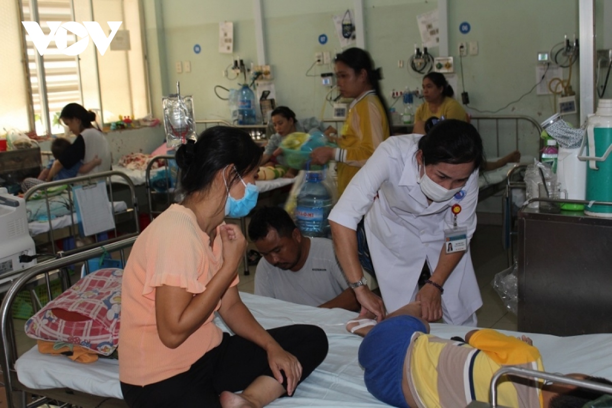 Trẻ em ở Bình Thuận nhập viện vì bệnh lý hô hấp ngày càng tăng 
