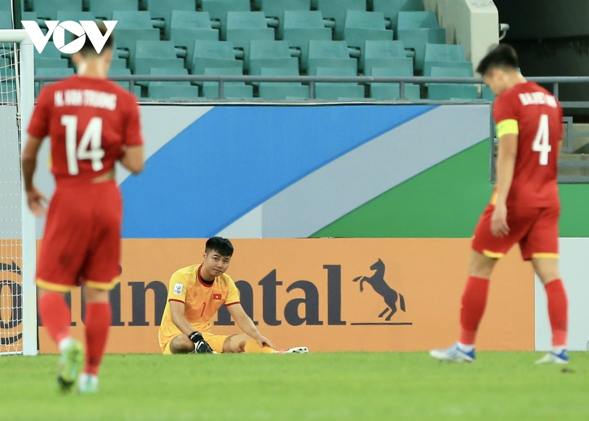 Thủ môn Văn Toản bị trật khớp ngón tay, chia tay VCK U23 châu Á 2022?