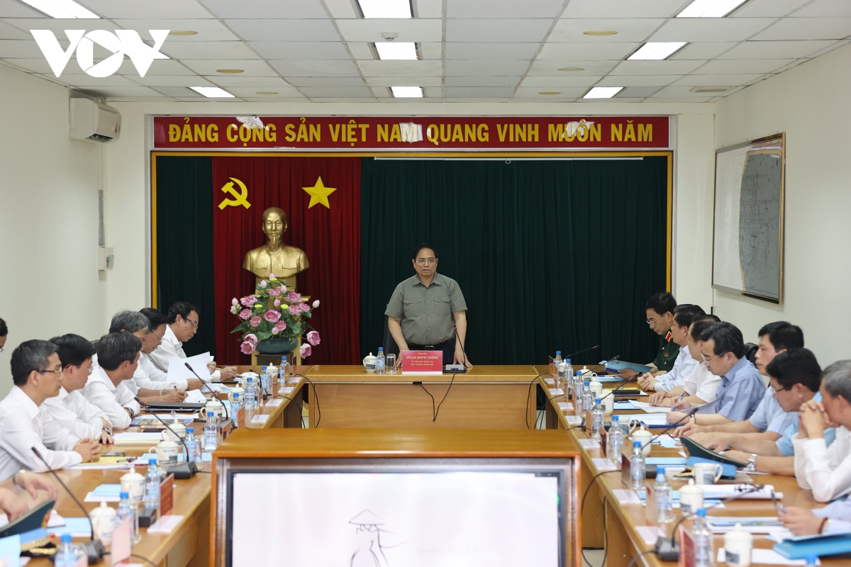 Thủ tướng chỉ đạo giải quyết tình trạng quá tải sân bay Tân Sơn Nhất