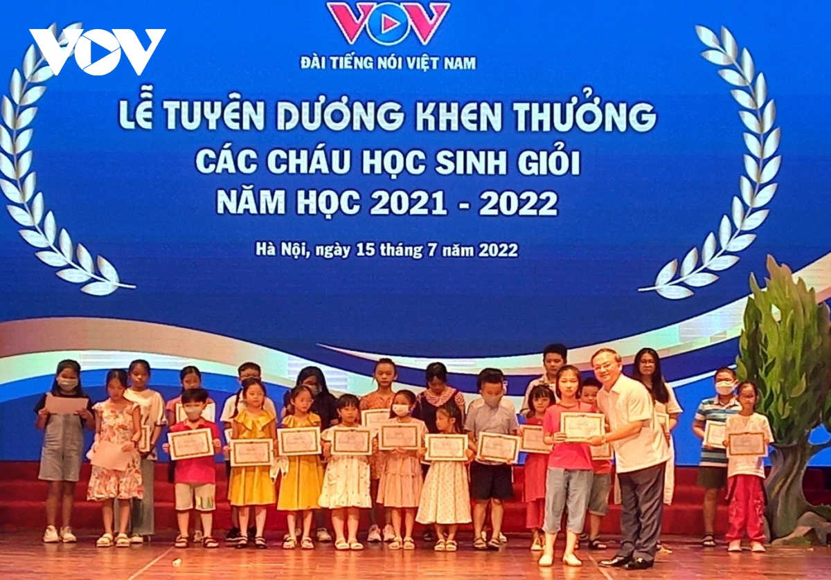 Công đoàn VOV tuyên dương khen thưởng các cháu học sinh giỏi