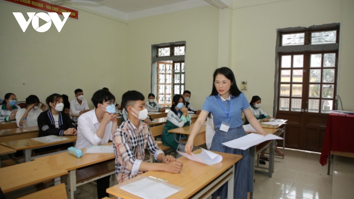 Điểm tốt nghiệp THPT Sơn La tăng 10 bậc so với năm 2021